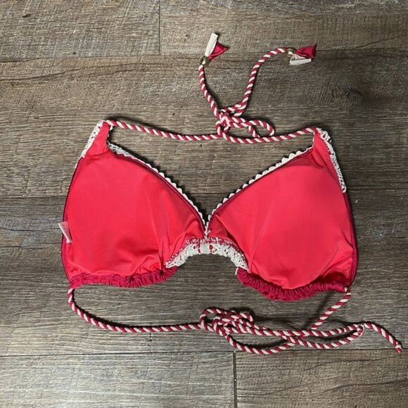 Relleciga lace bikini top - Picture 2 of 3